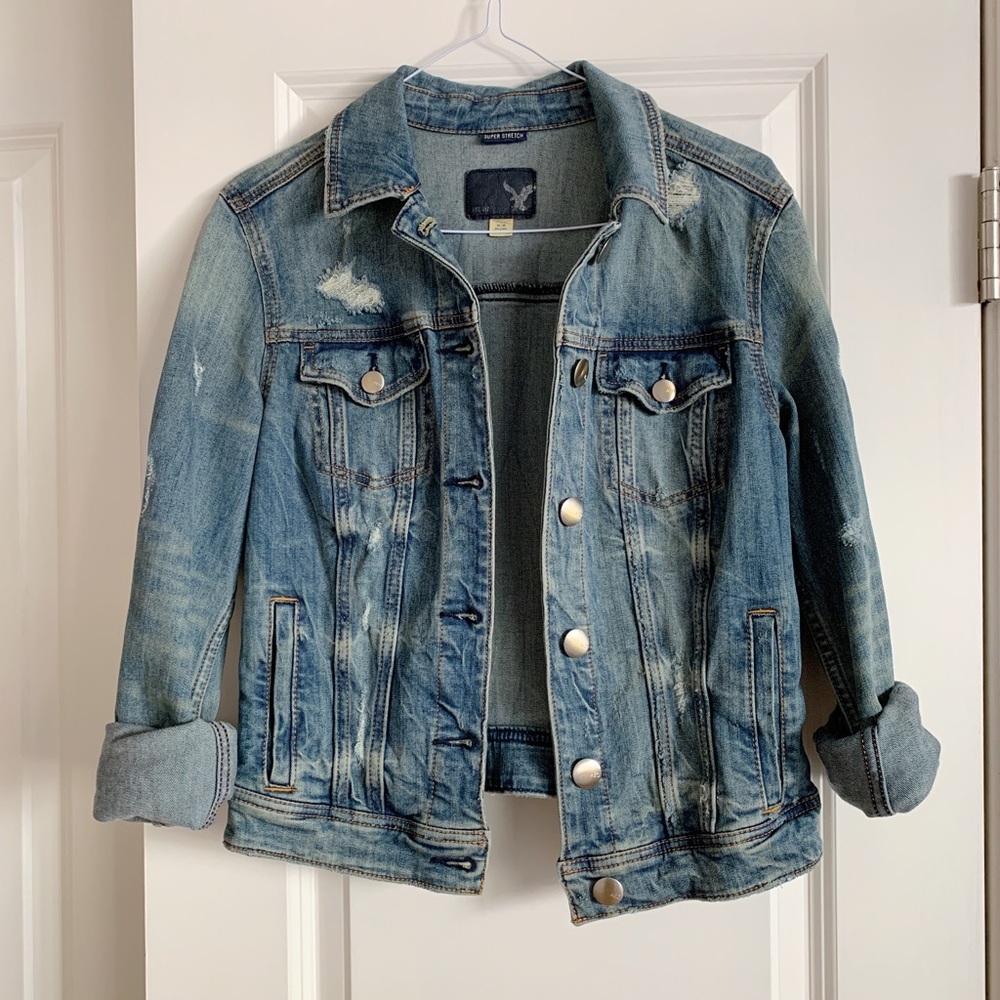 AEO distressed jean jacket